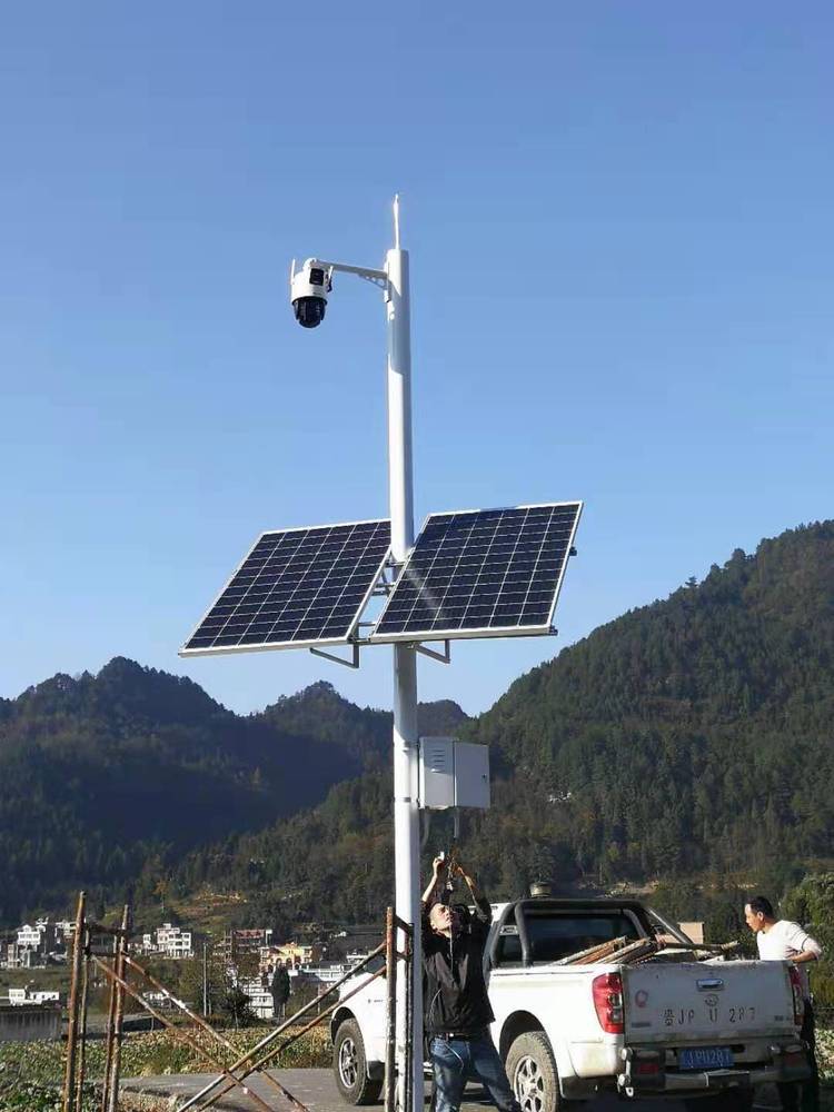 太阳能光伏供电系统在智慧公路监控中的应用研究